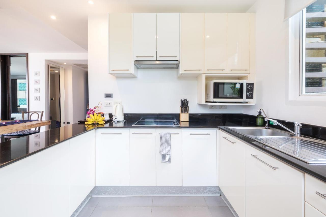 Karon Sea View Beach Apartment エクステリア 写真