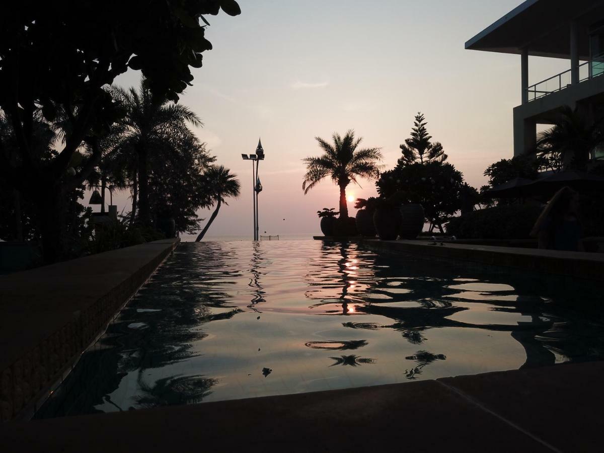 Karon Sea View Beach Apartment エクステリア 写真